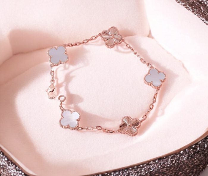 Elegant Clover Bracelet S950 Sterling Silver, Rose Gold-Plated, Mother of Pearl & Mixed Finish
