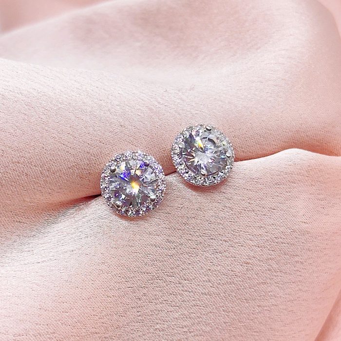Elegant Halo Round Cut CZ Stud Earrings – Sparkling Crystal Statement Jewelry